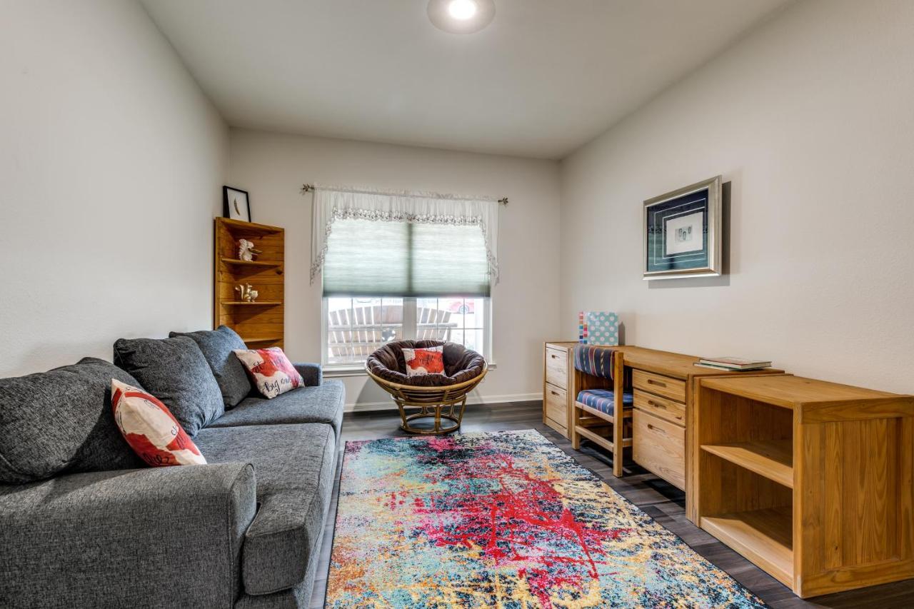Spacious 5 Bdrm Home Mins To Wineries With Private Pool And Hot Tub! Johnson City Exterior foto