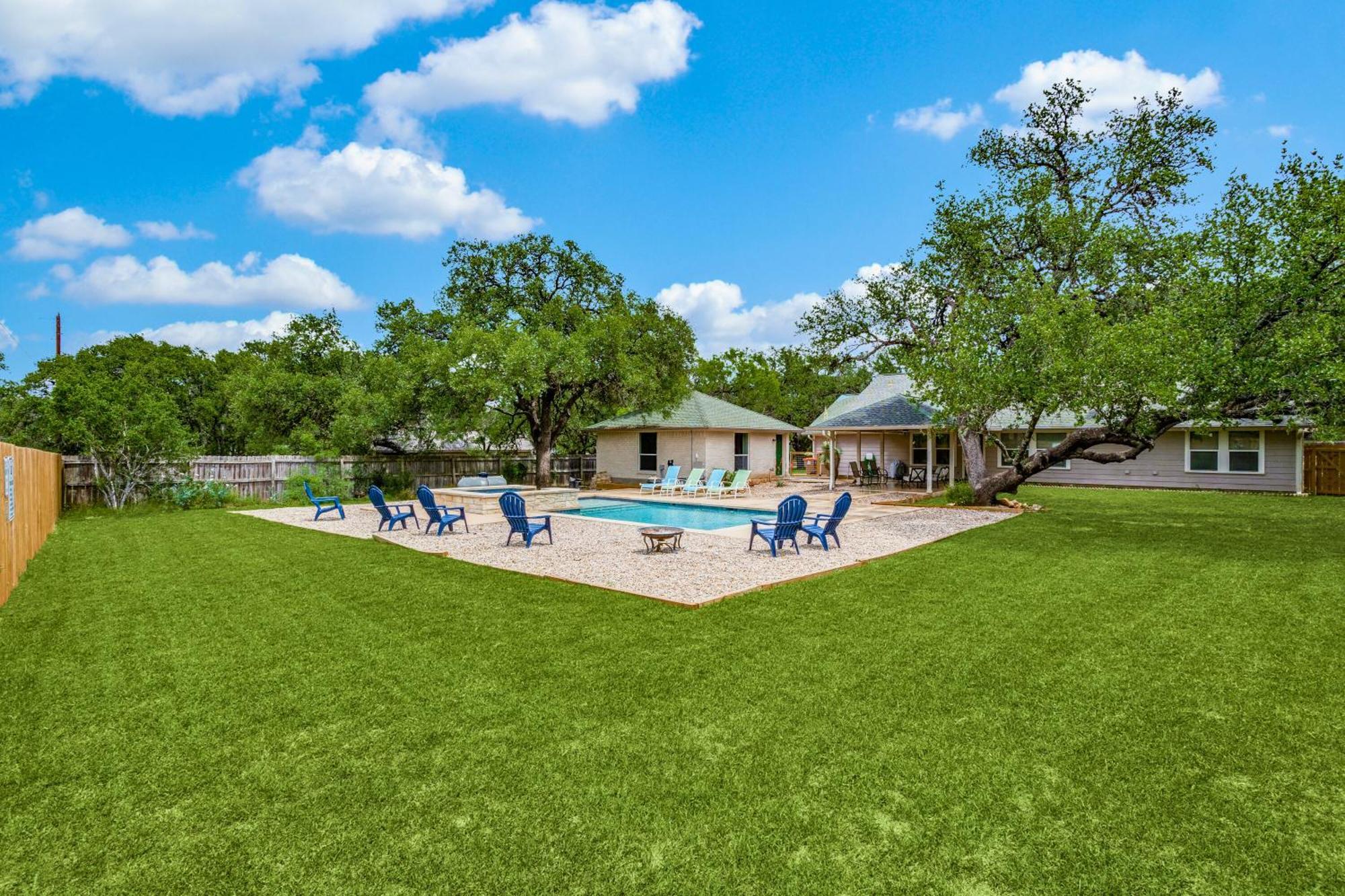 Spacious 5 Bdrm Home Mins To Wineries With Private Pool And Hot Tub! Johnson City Exterior foto
