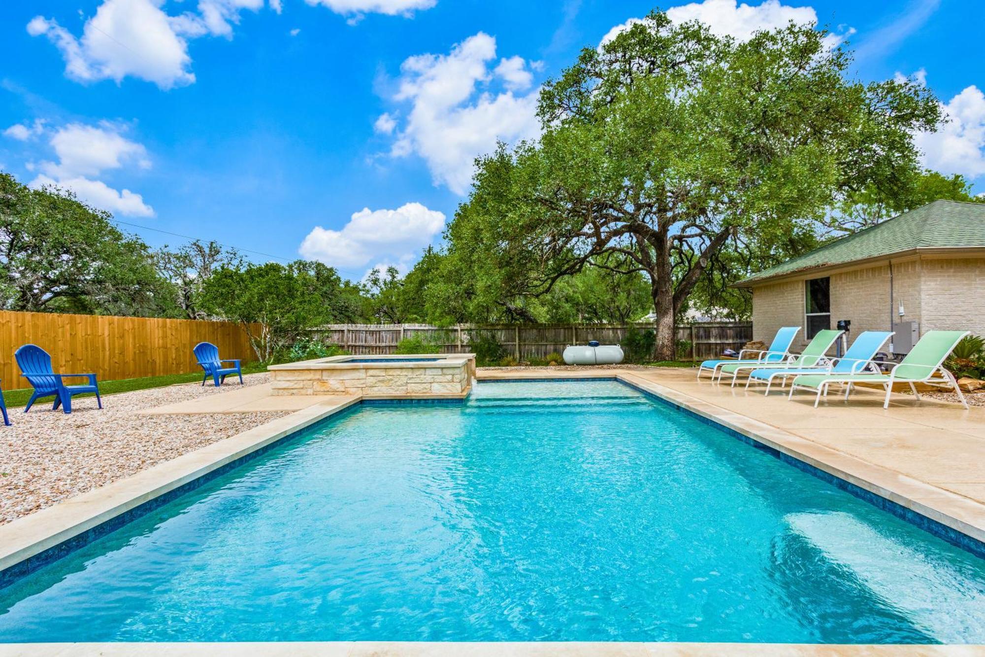 Spacious 5 Bdrm Home Mins To Wineries With Private Pool And Hot Tub! Johnson City Exterior foto